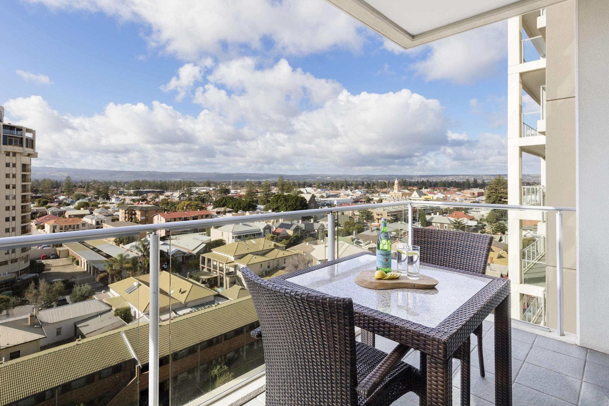 Oaks Glenelg Liberty Suites Adelaide Exterior foto