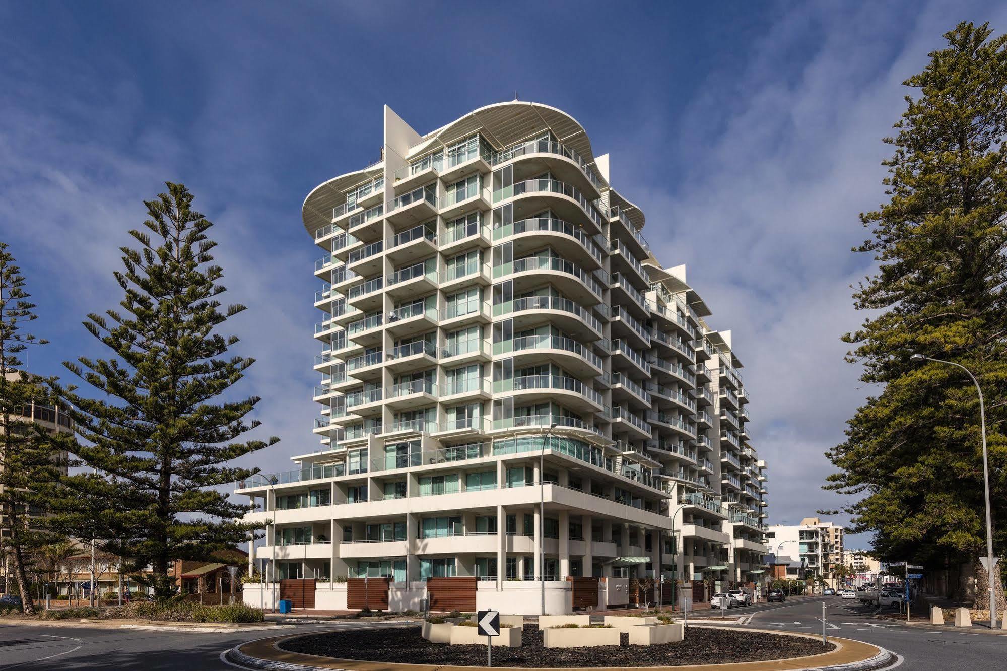 Oaks Glenelg Liberty Suites Adelaide Exterior foto